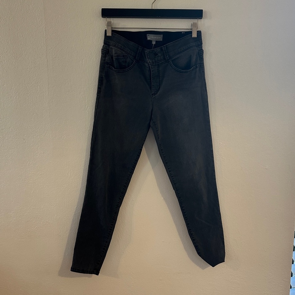 Wit & Wisdom Black Skinny Jeans - Sleek Tapered Fit